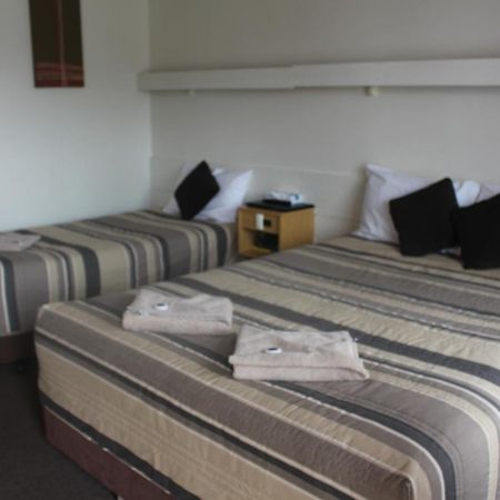 Centrepoint Motel Даббо Экстерьер фото