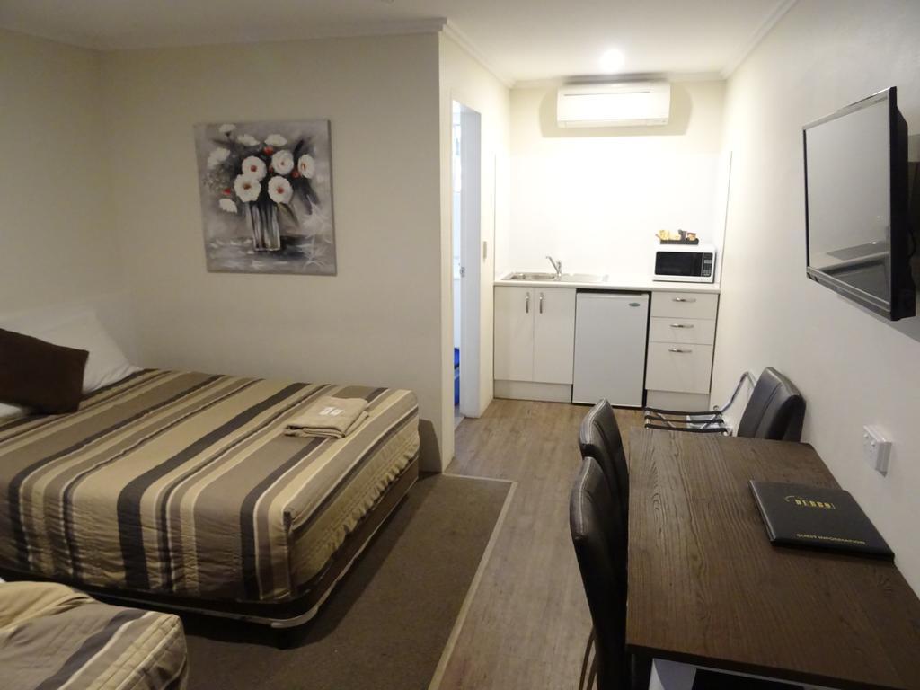 Centrepoint Motel Даббо Экстерьер фото