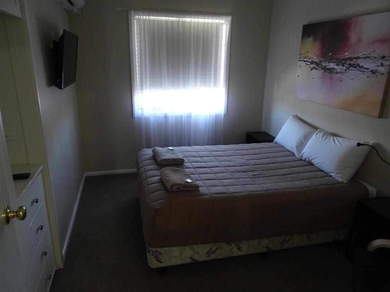 Centrepoint Motel Даббо Экстерьер фото